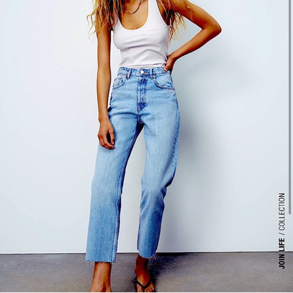 Zara Hi-Rise Ankle Length Straight Jean